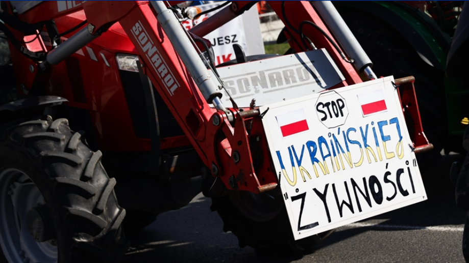 Польские фермеры прекращают протесты из-за приостановки импорта украинской сельхозпродукции