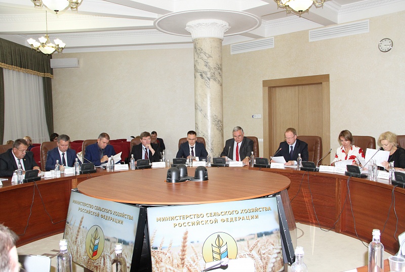 На заседании рабочей группы Госсовета России обсудили кадровое обеспечение АПК