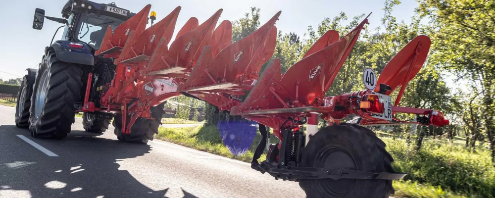 Kuhn представил новый плуг для тракторов мощностью 110-240 л.с.