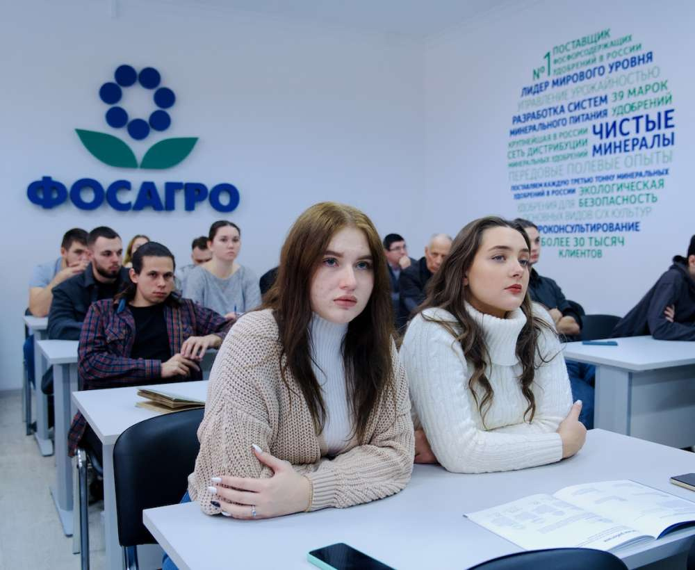 Студенты КубГАУ усовершенствуют технологию выращивания кукурузы
