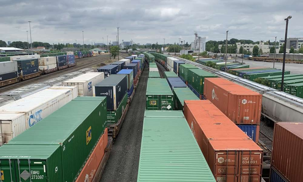 Более 600 млн руб. выделят дополнительно на субсидирование ж/д перевозок сельхозпродукции