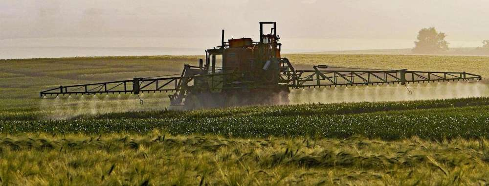 Еврокомиссия предлагает принудительно вдвое сократить использование пестицидов в ЕС к 2030 году