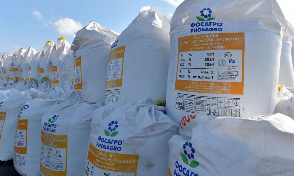 Сеть «ФосАгро-Регион» увеличила поставки минеральных удобрений на внутренний рынок
