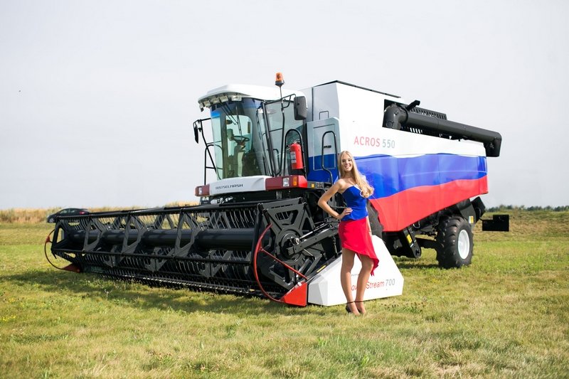 Фермеры скупают отечественное: производство сельхозтехники в России увеличилось в два раза