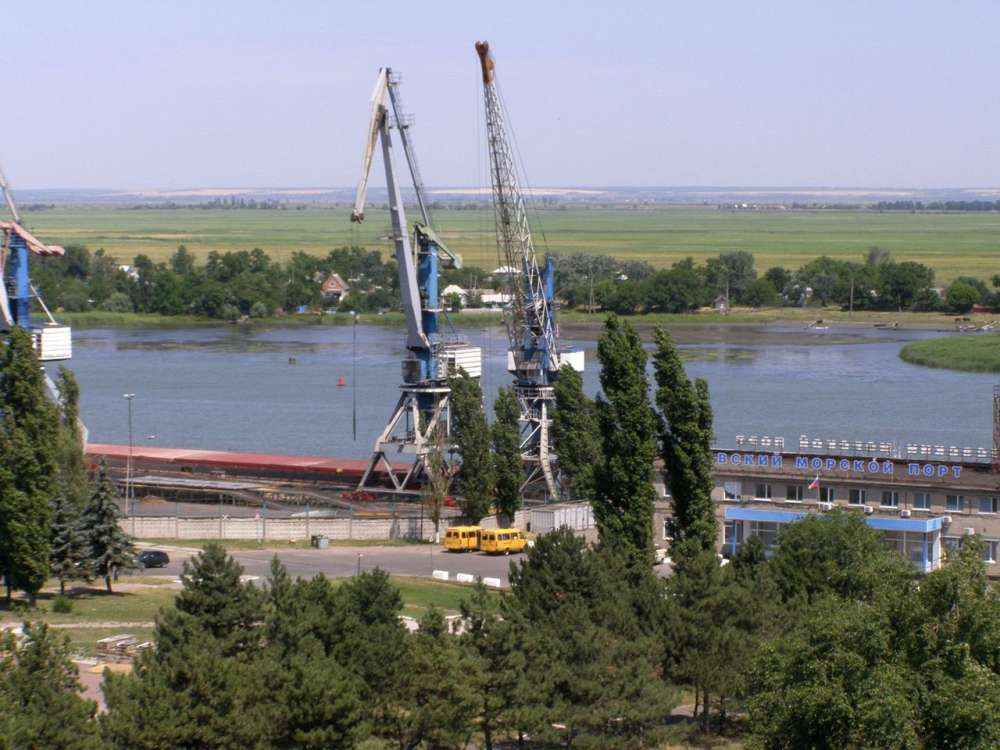 Правительство утвердило распоряжение о развитии морского порта Азов