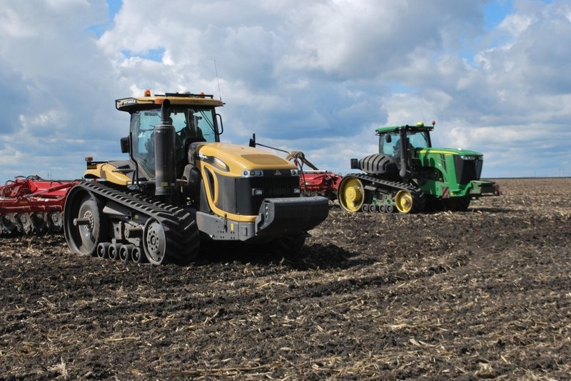 Трактор Challenger MT 865 E показал лучшие результаты в «Битве титанов»
