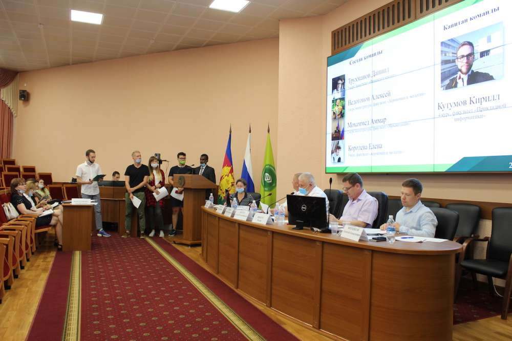 Студенты КубГАУ защитили проекты в рамках совместной программы университета с компанией «Прогресс Агро»