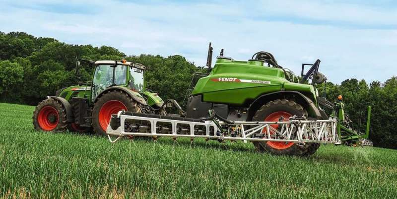 Чистые продажи AGCO в первом квартале 2025 года снизились на 30%