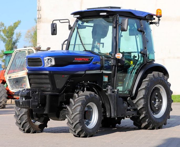 Индийский бренд Farmtrac выпустил новый трактор для виноградников и садов