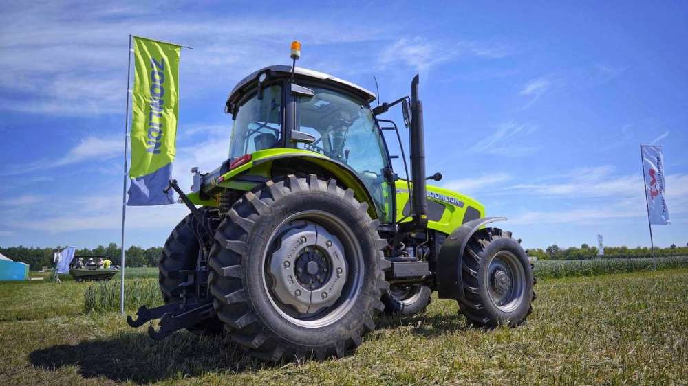 Китайская компания Zoomlion представляет свою линейку тракторов аграриям Татарстана