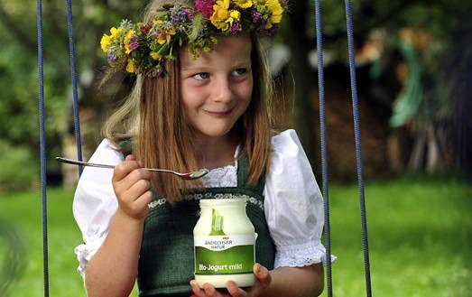 Органическое молоко становится более популярным в Швеции