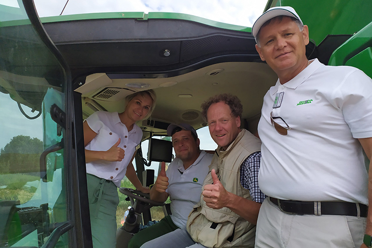 «ЭкоНиваСибирь» провела демопоказ комбайнов John Deere S и Т серии
