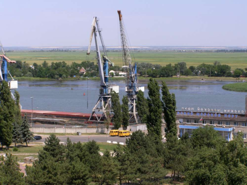 В порту Азов появится терминал для зерновых грузов и растительных масел