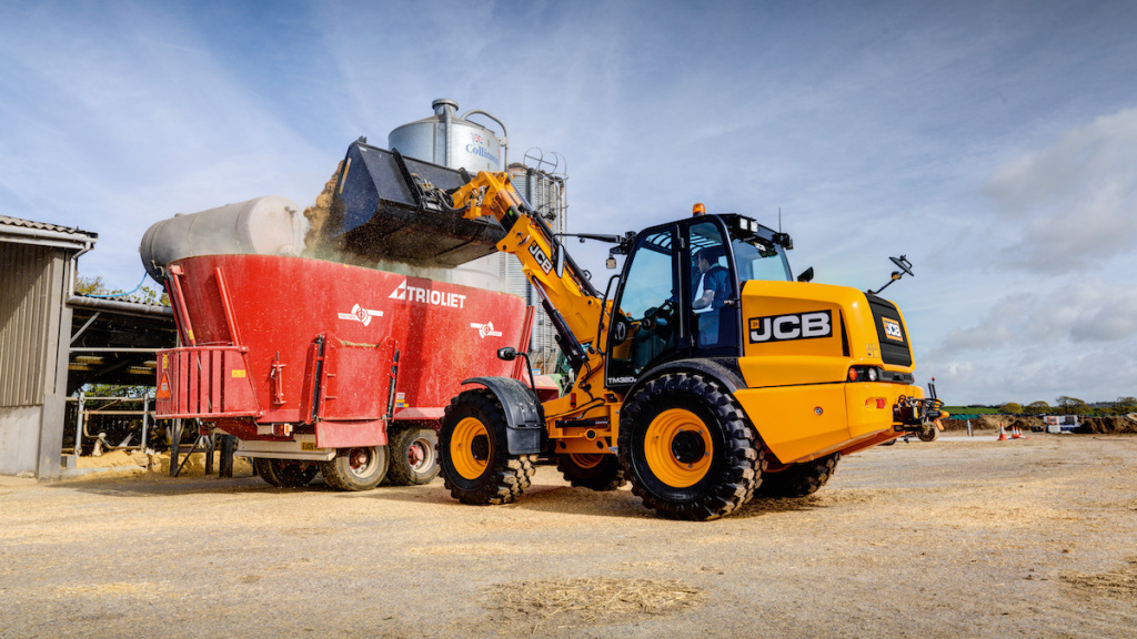 погрузчик JCB TM_1.jpg