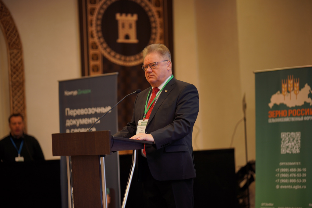Петр Чекмарев, заместитель президента Российской академии наук, академик РАН.JPG