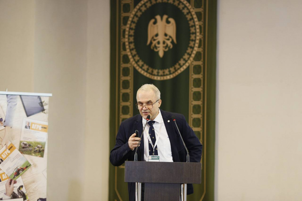 гончаров.jpg гончаров.jpg